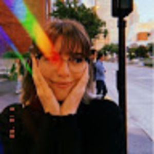 Meet your Posher, Julia